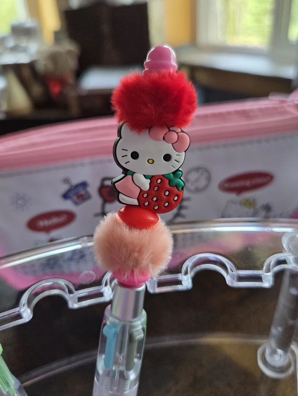NWT 16 Plus Piece Little Girl Hello Kitty Artist Gift Set